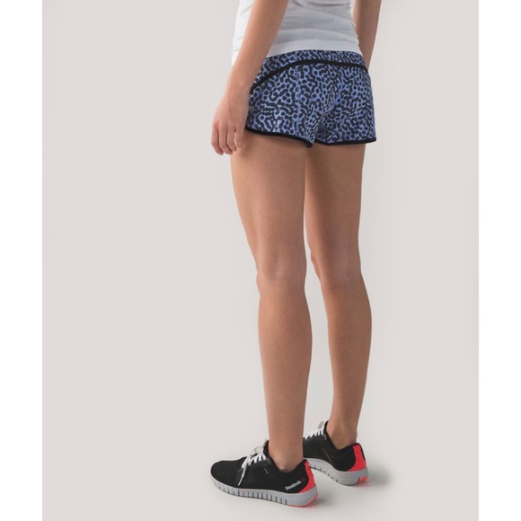 Lululemon Run: Speed Short Ace Spot Lullaby Black/Black 4 - Picture 2 of 10